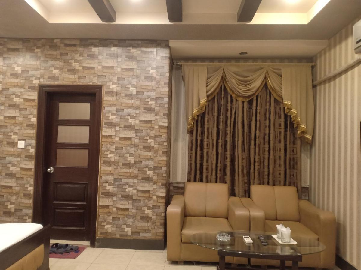 Hotel New Madina Faisalabad Exterior photo