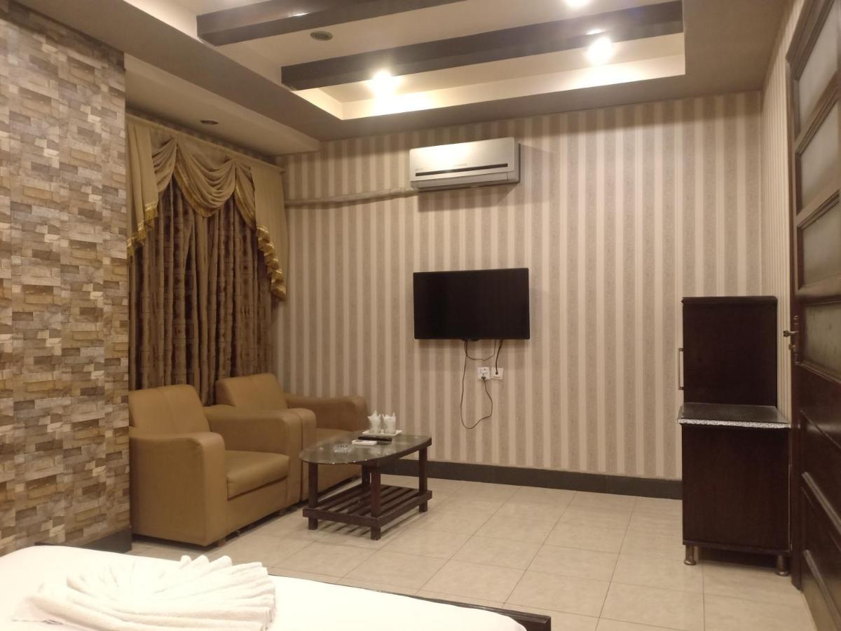 Hotel New Madina Faisalabad Exterior photo